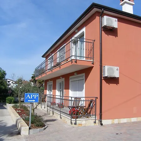 Apartment Nina